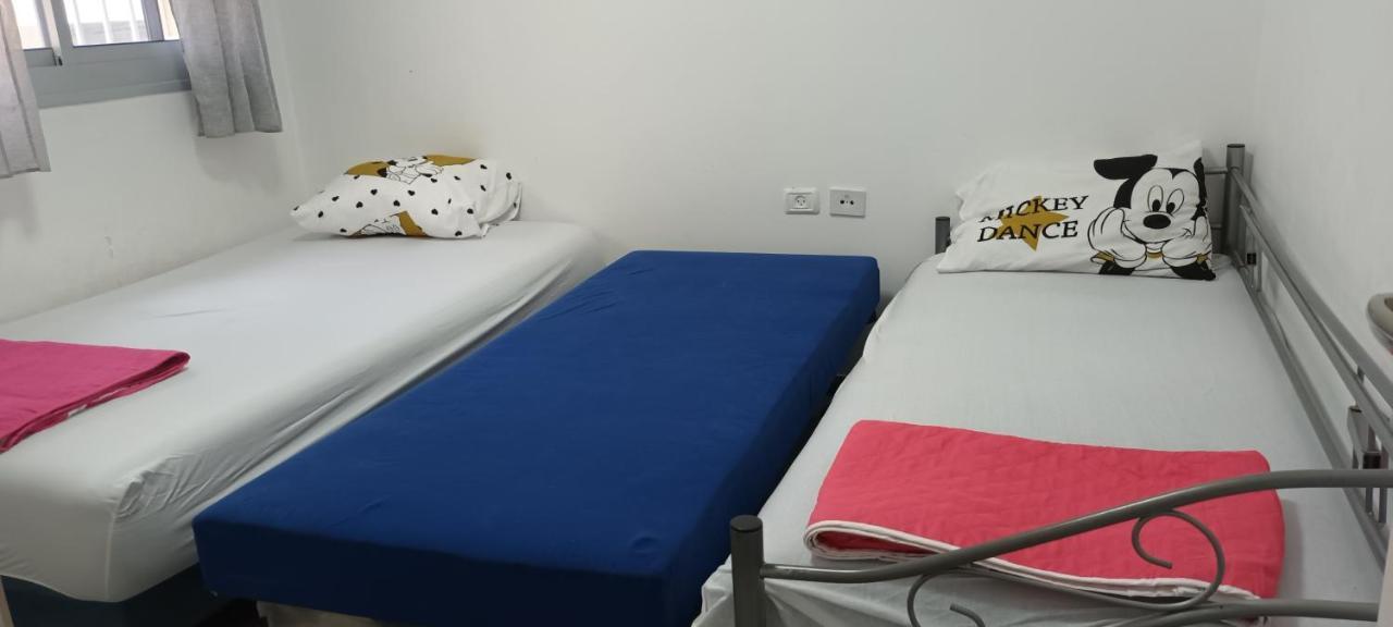 Beach Suite Israel- Private Jacuzzi Garden Suite & Gym, 3 Min Walk To Beach ביץ סוייט ישראל- ג'קוזי פרטי בגינה 3 דקות הליכה לים וחדר כושר アシュケロン エクステリア 写真